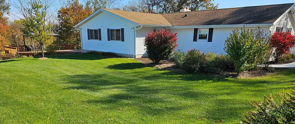 top dressing by Fresh Cuts Lawn and Maintenance